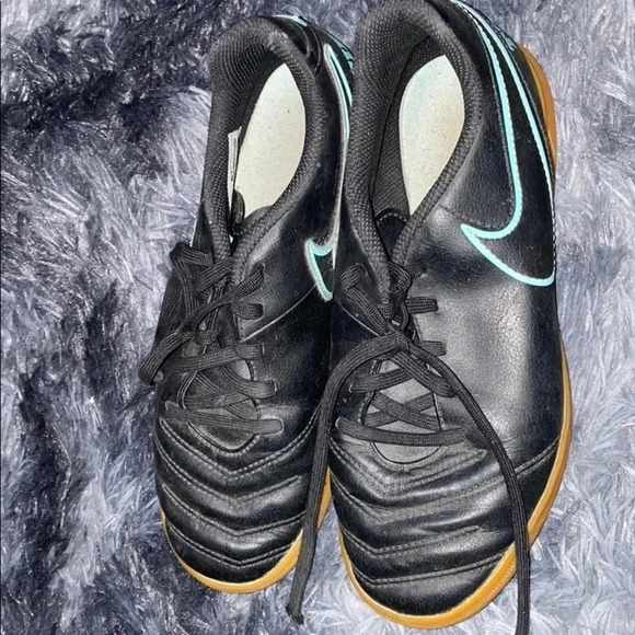 Nike Tiempox boy black lace up shoes size 6 - Picture 6 of 11